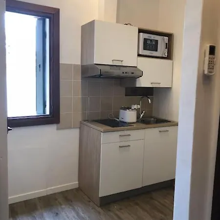 Apartment Cozy Close To Biennale Of