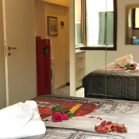 Cozy Close To Biennale Of Appartement