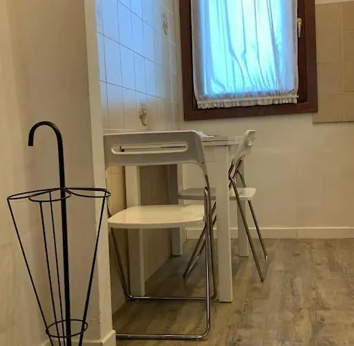 Cozy Close To Biennale Of * Benátky